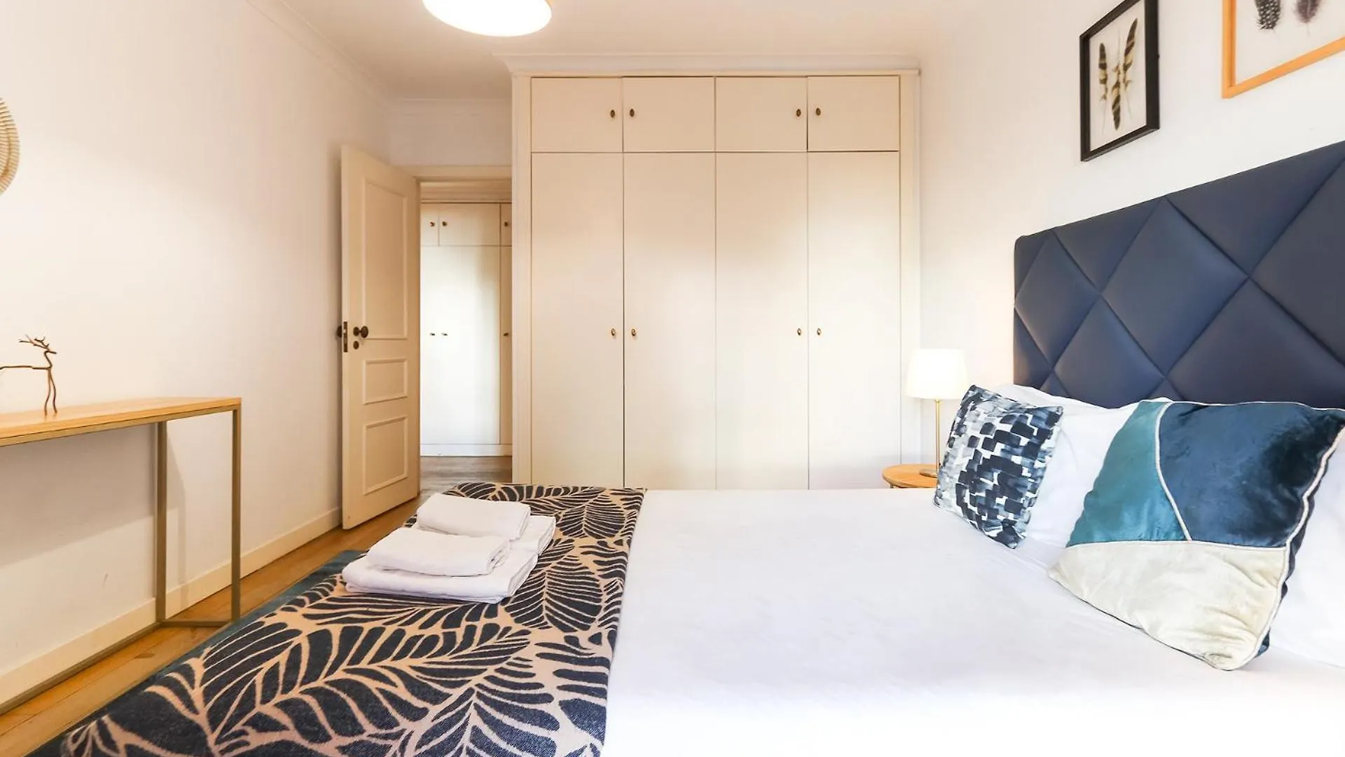 Laranjeiras Deluxe By Homing Apartment Lisbon